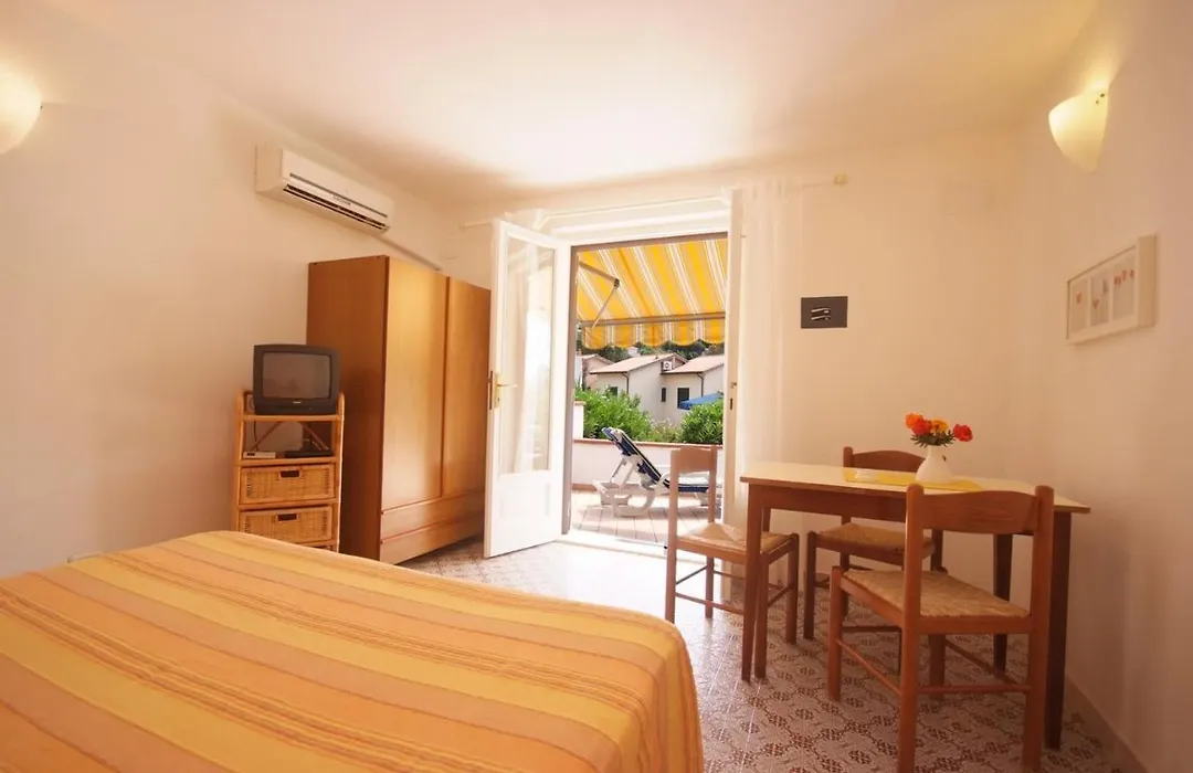Residence Villa Morcone-1